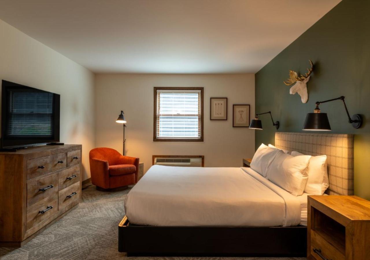 Lodge At Schroon Lake Bagian luar foto