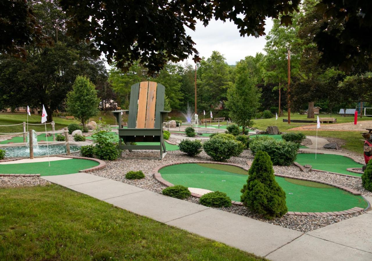 Lodge At Schroon Lake Bagian luar foto