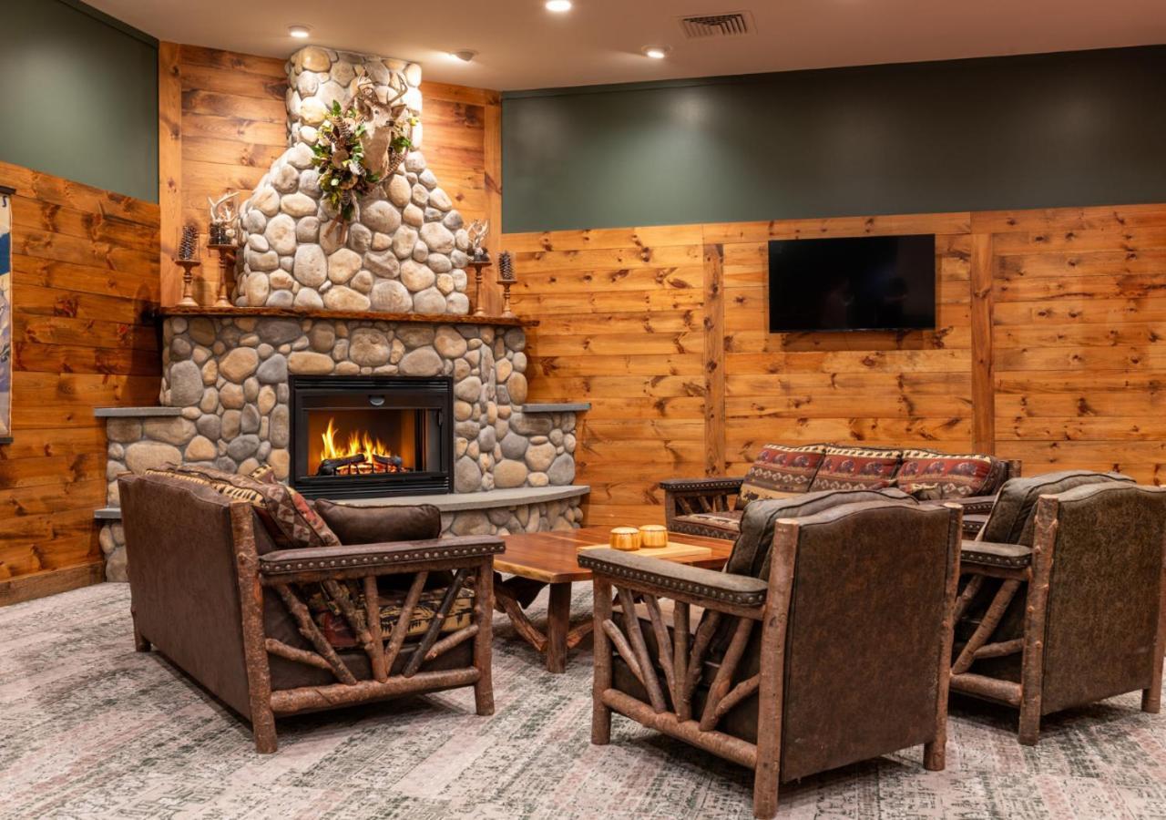 Lodge At Schroon Lake Bagian luar foto